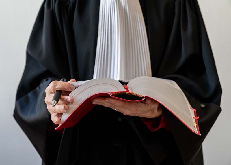 Quelle est la différence entre un avocat et un avoué en Martinique ?<br>Connaître la différence entre un avocat et un avoué en Martinique<br>Zoom sur la différence entre un avocat et un avoué en Martinique